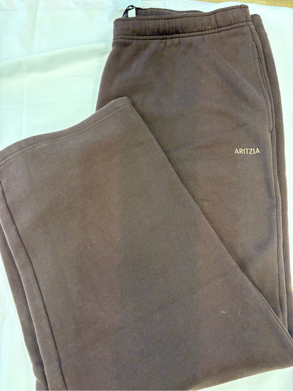 NWT aritzia sweatfleece